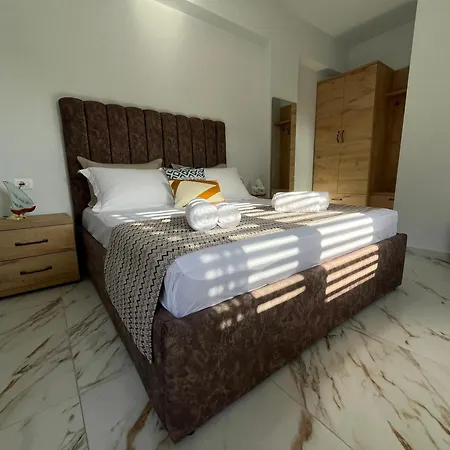 Homestay Vickys Dhermi