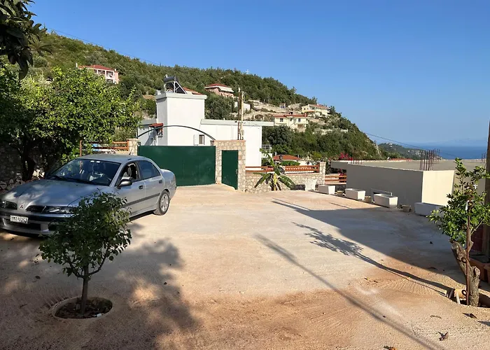 Homestay Vickys Dhermi